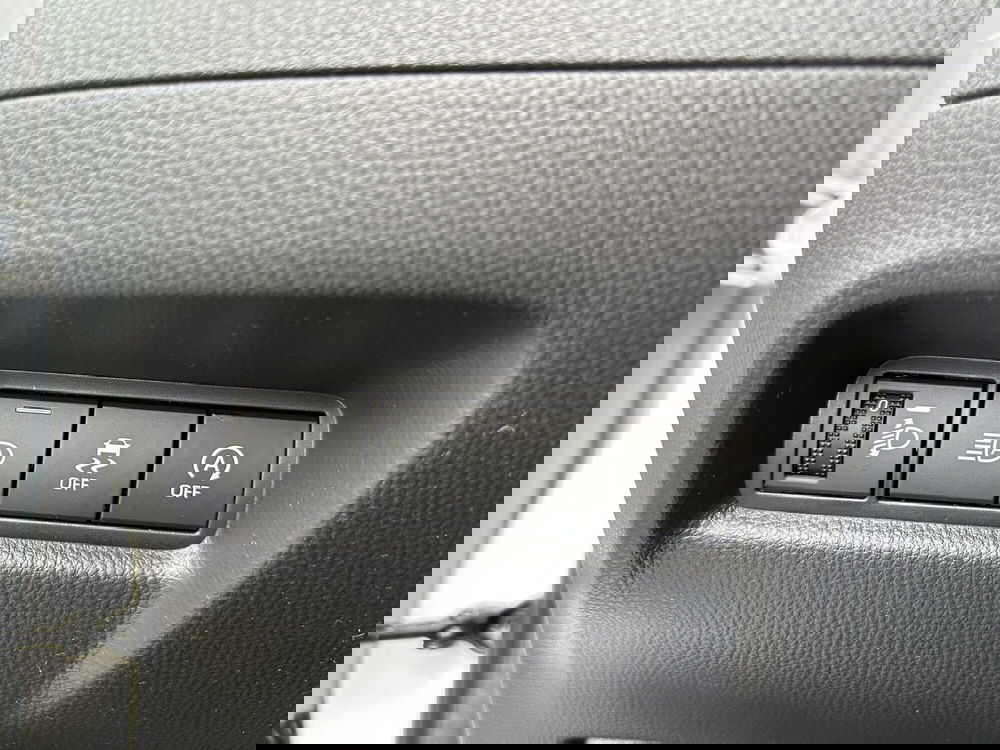 Toyota Aygo X nuova a Roma (13)