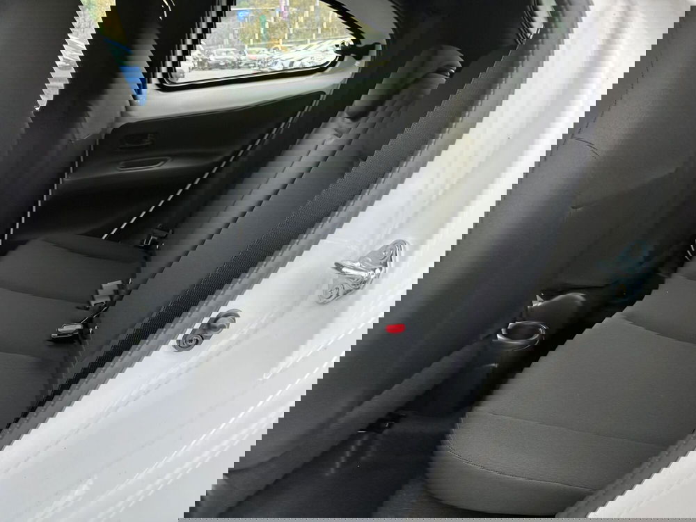 Toyota Aygo X nuova a Roma (11)