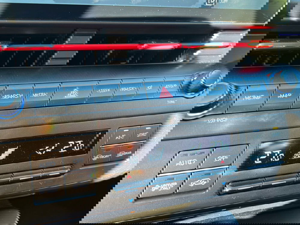 Hyundai Kona usata a Roma (18)