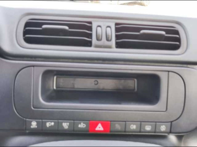 Fiat Panda Cross nuova a Roma (13)