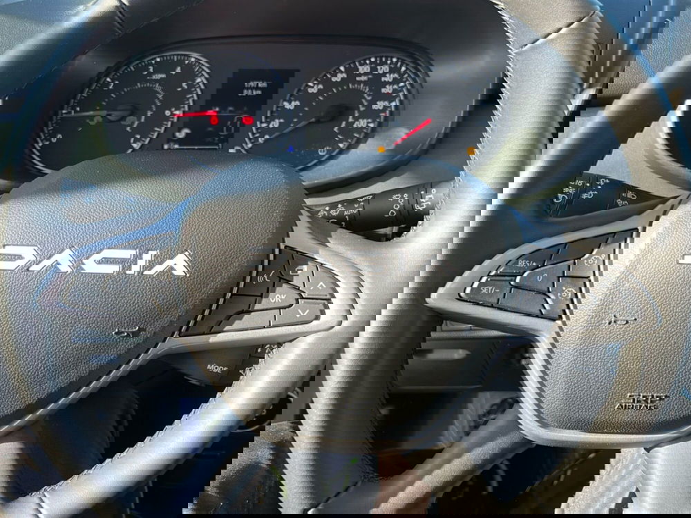 Dacia Jogger usata a Roma (15)