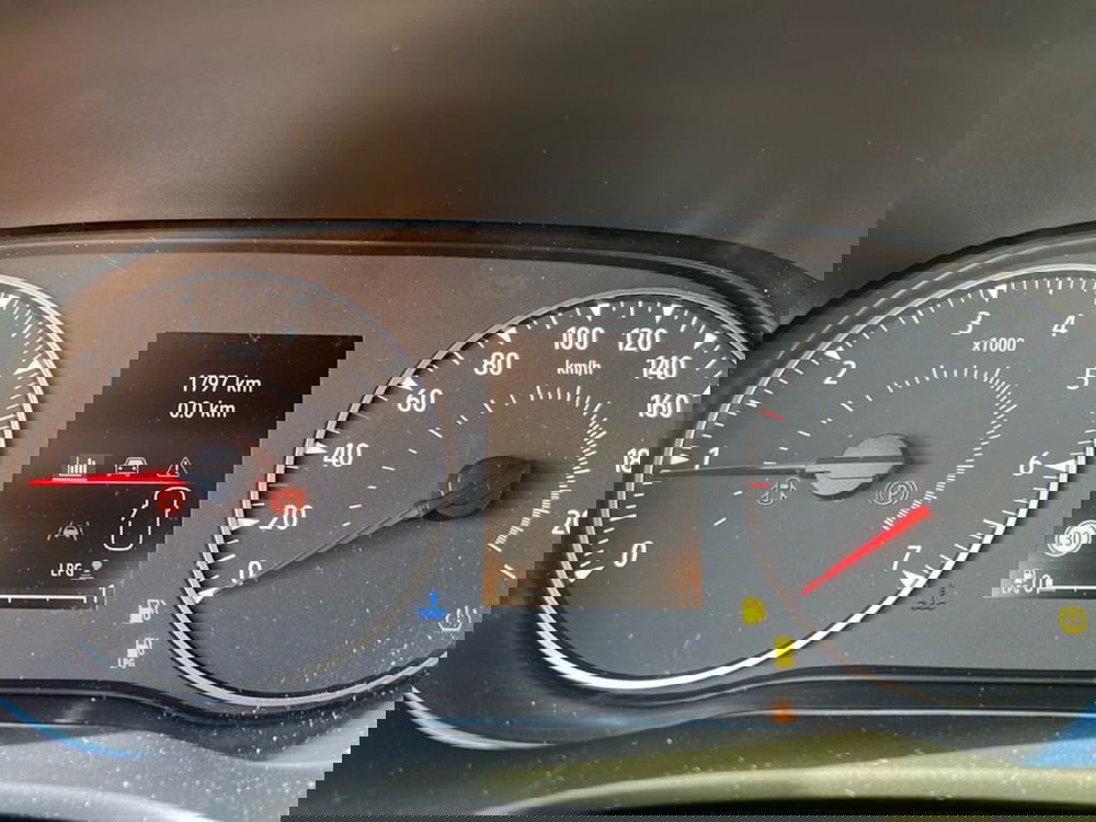 Dacia Jogger usata a Roma (16)