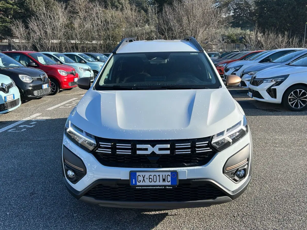 Dacia Jogger usata a Roma (7)