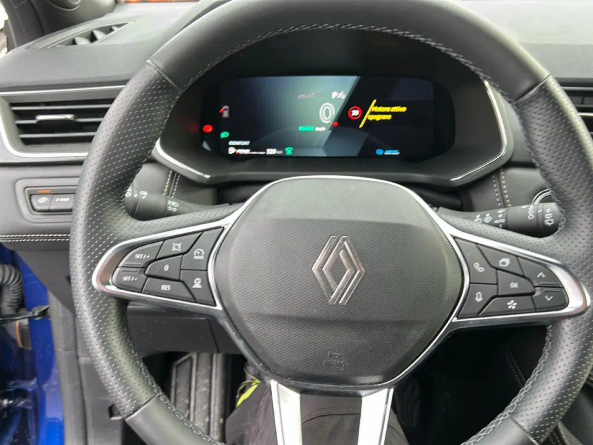 Renault Symbioz usata a Roma (14)