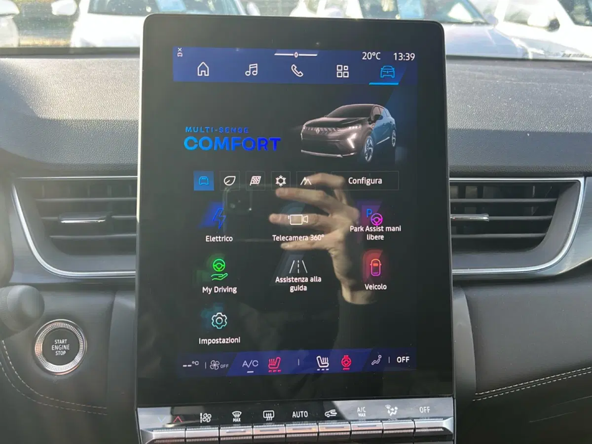 Renault Symbioz usata a Roma (18)