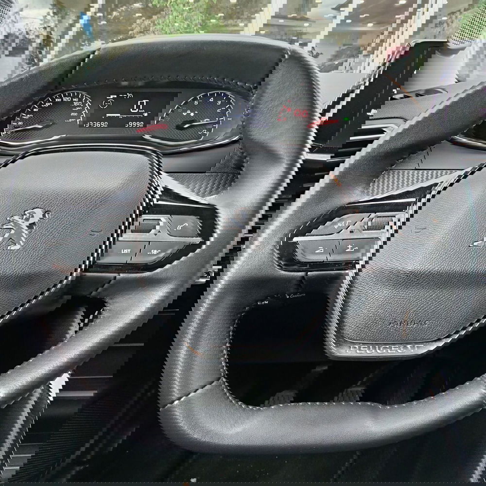 Peugeot 2008 usata a L'Aquila (8)