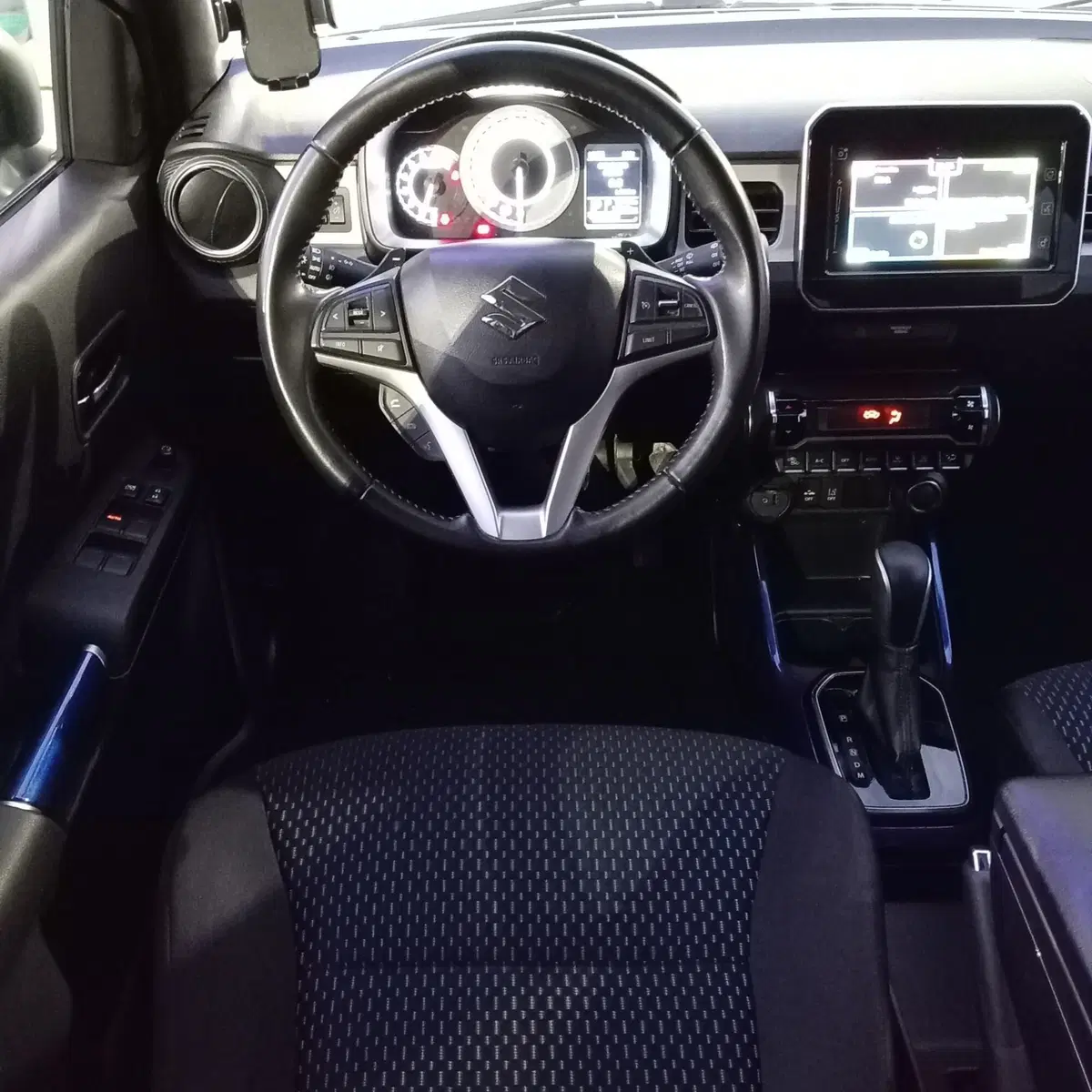 Suzuki Ignis usata a L'Aquila (15)