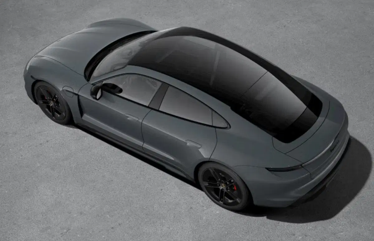 Porsche Taycan nuova a Firenze (4)