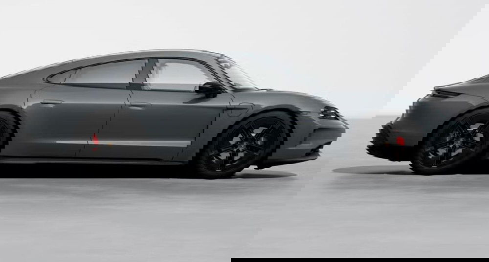 Porsche Taycan nuova a Firenze (6)