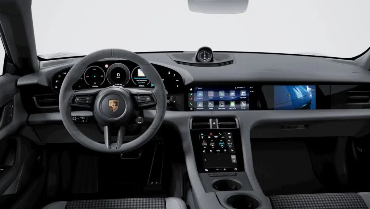 Porsche Taycan nuova a Firenze (9)