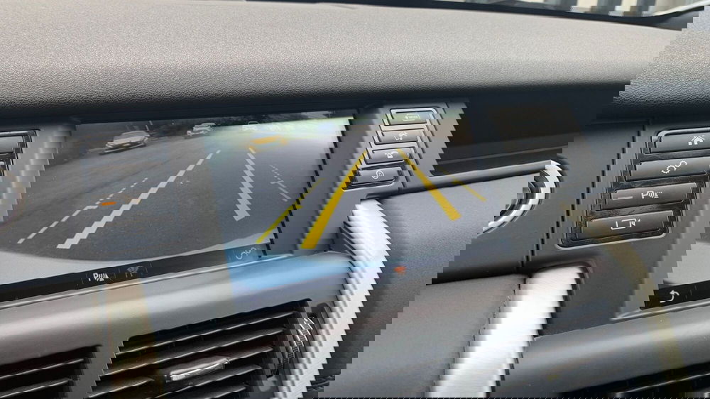 Land Rover Discovery Sport usata a Padova (11)