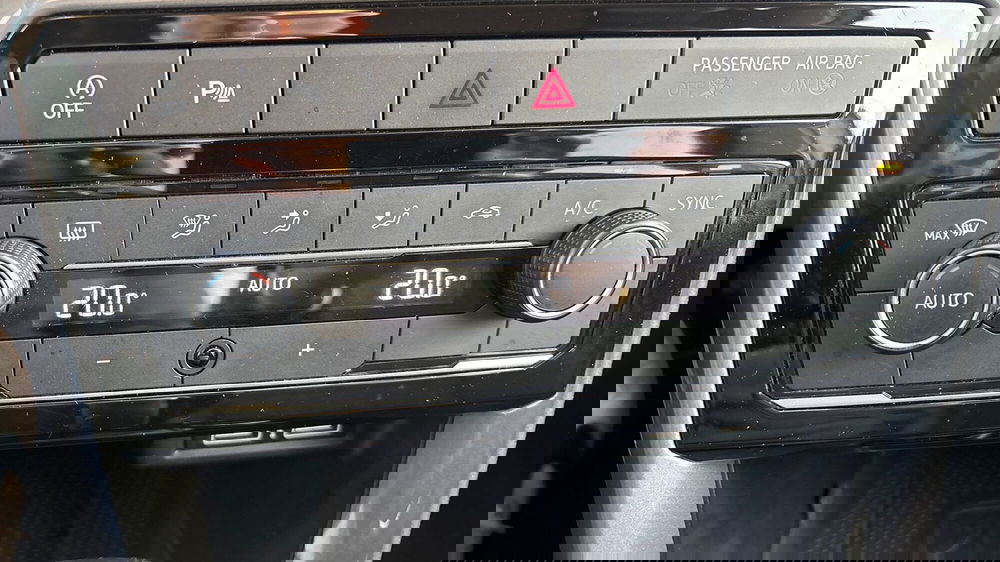 Volkswagen T-Cross usata a Padova (14)