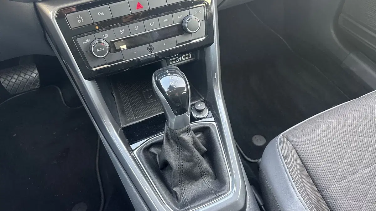 Volkswagen T-Cross usata a Padova (15)