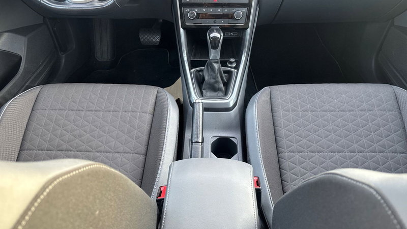 Volkswagen T-Cross usata a Padova (18)