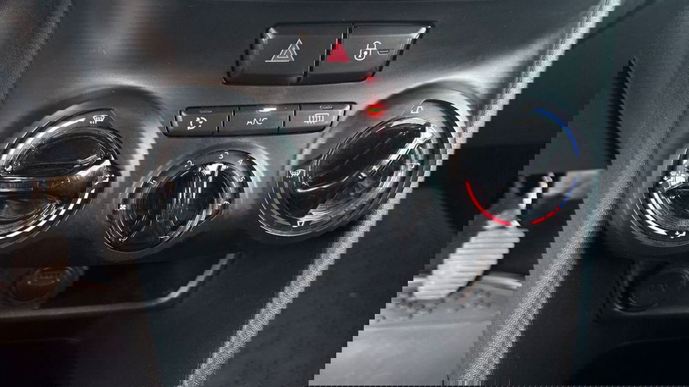 Peugeot 2008 usata a Padova (15)