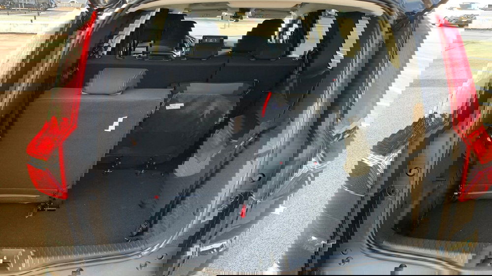 Dacia Jogger usata a Padova (13)