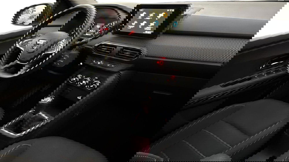 Dacia Jogger usata a Padova (8)