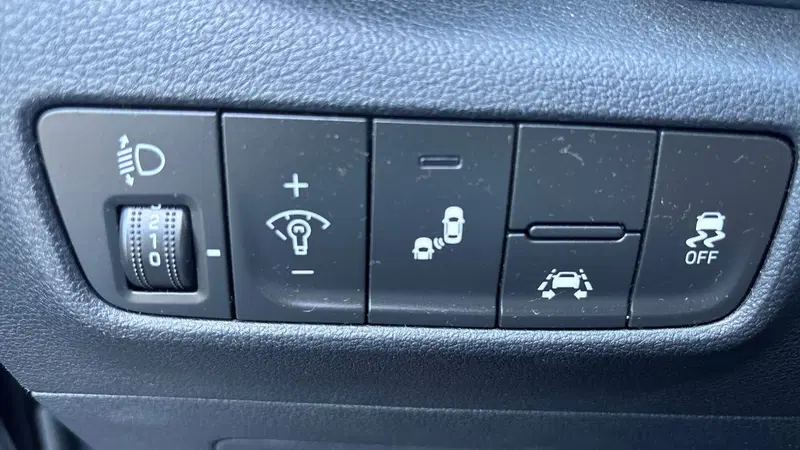 Hyundai Kona usata a Padova (11)