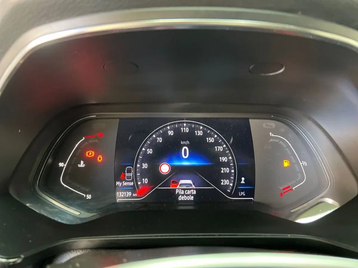Renault Captur usata a Roma (11)