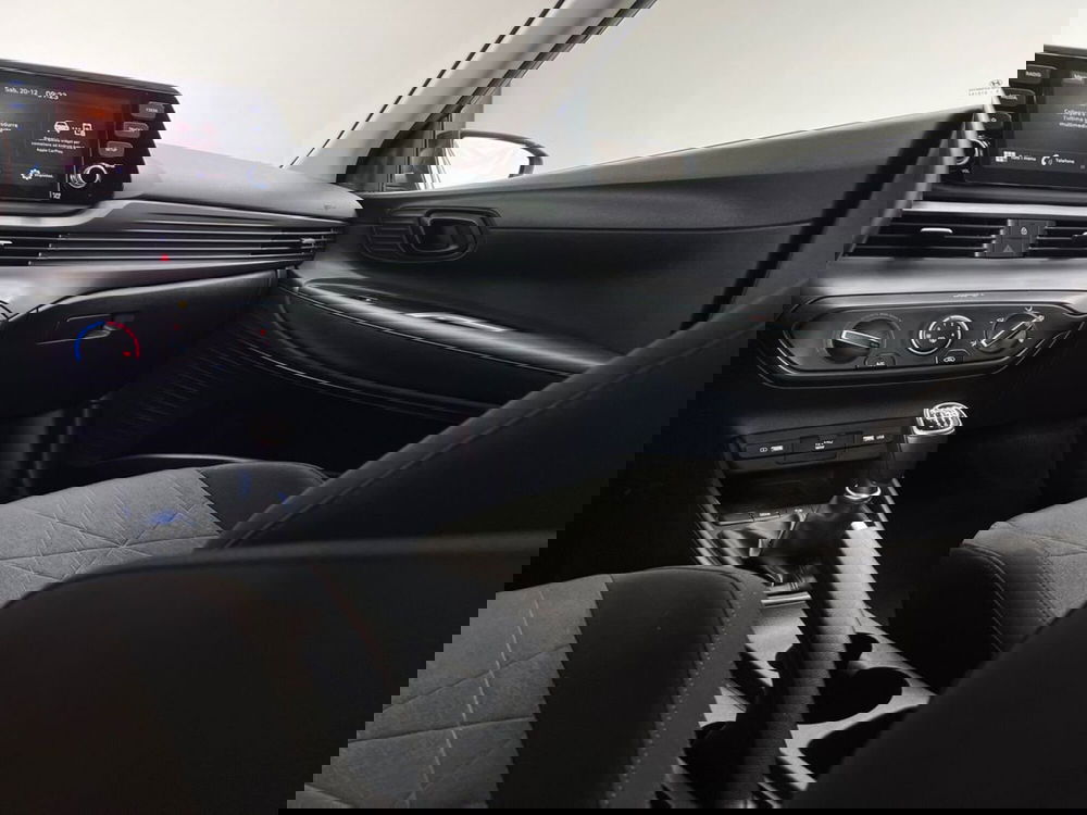 Hyundai Bayon usata a Roma (13)