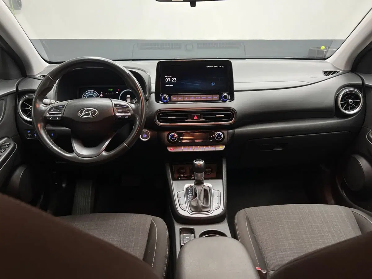 Hyundai Kona usata a Roma (12)