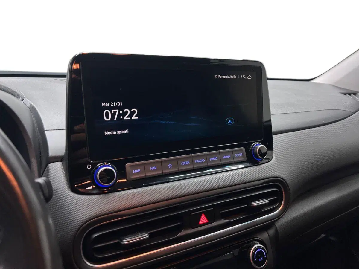 Hyundai Kona usata a Roma (14)