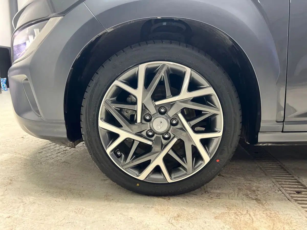 Hyundai Kona usata a Roma (16)