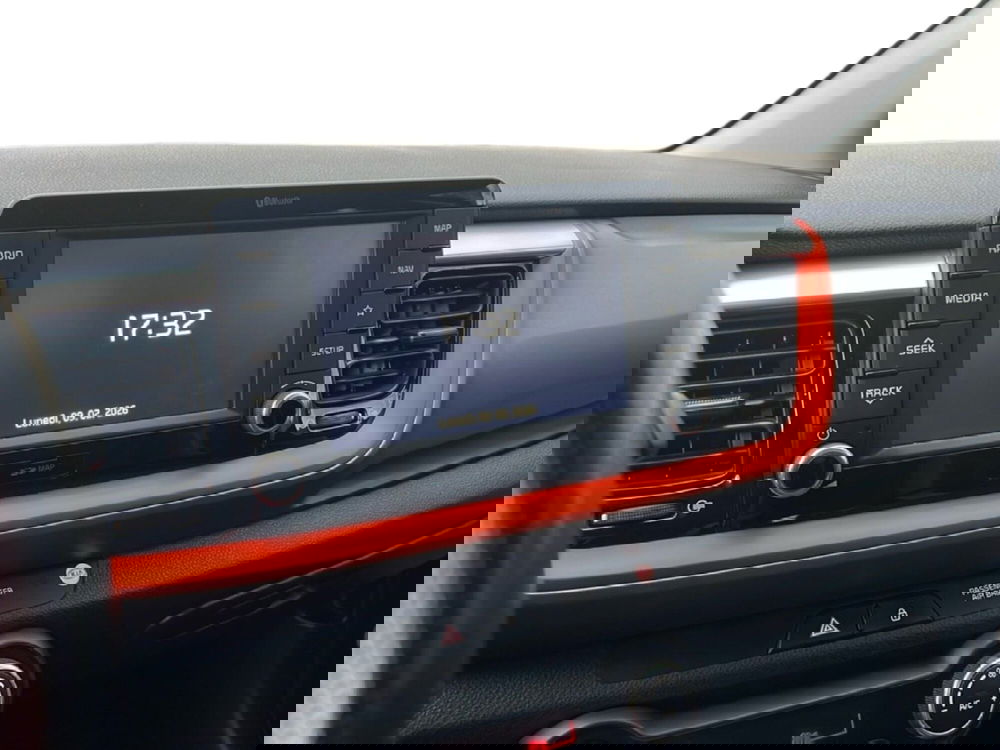 Kia Stonic usata a Roma (16)