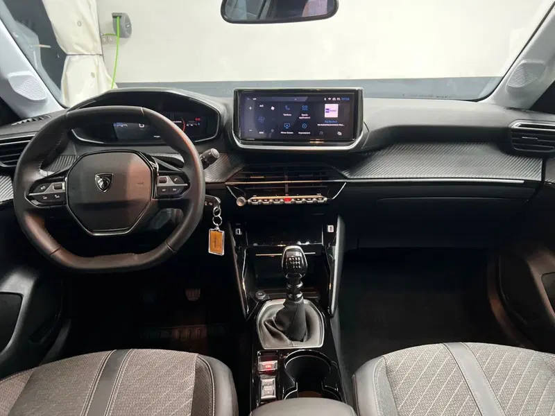 Peugeot 208 usata a Roma (12)