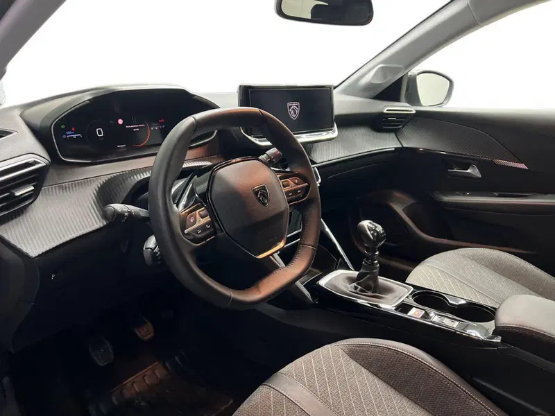 Peugeot 208 usata a Roma (9)