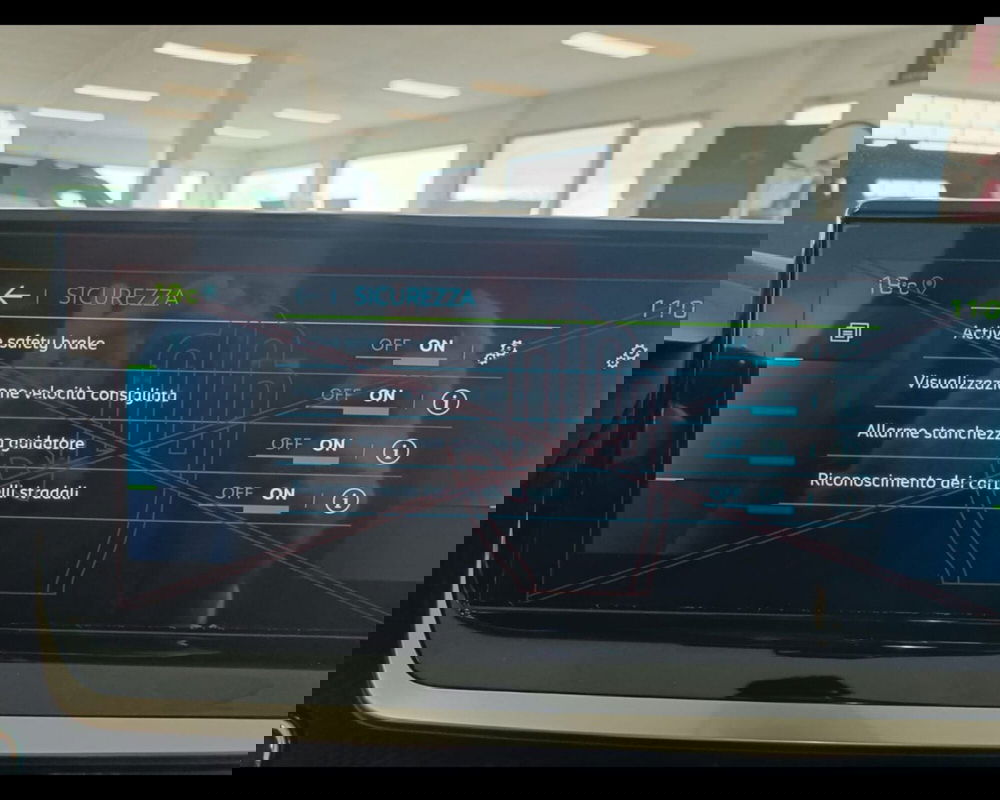 Peugeot 2008 nuova a Alessandria (9)