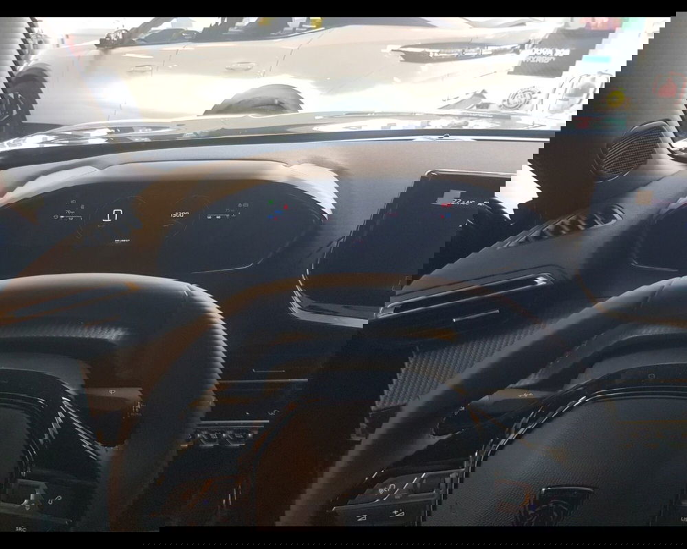 Peugeot 2008 nuova a Imperia (5)