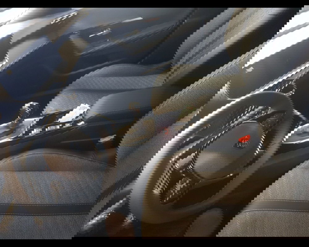 Peugeot 2008 nuova a Imperia (7)