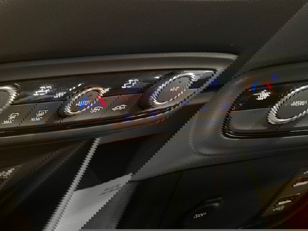 Opel Crossland usata a Alessandria (15)