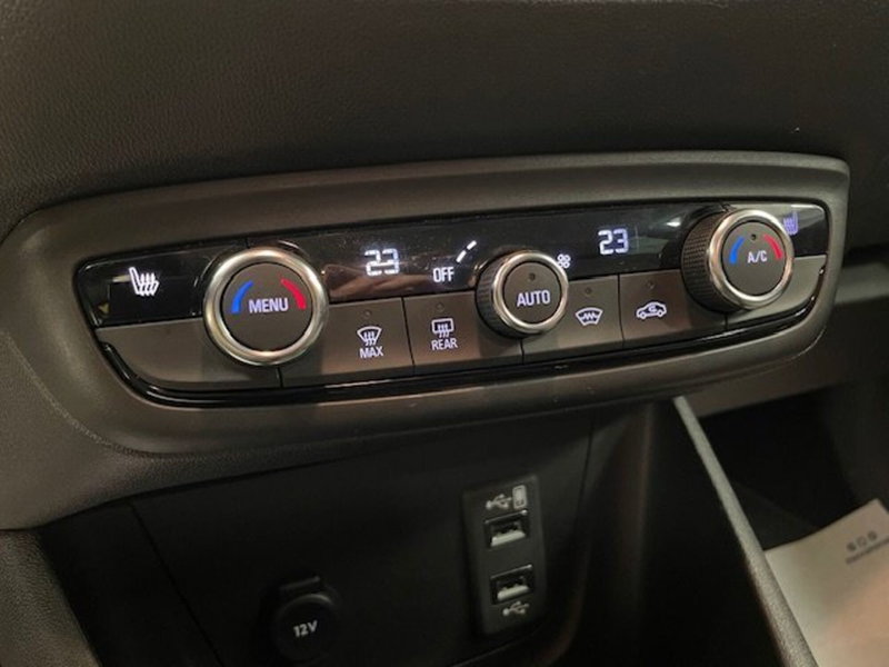 Opel Crossland usata a Alessandria (15)