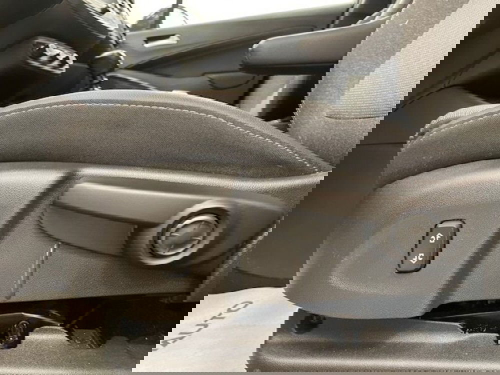 Opel Crossland usata a Alessandria (17)