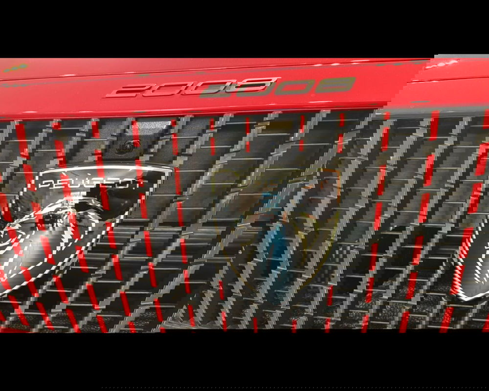 Peugeot 2008 nuova a Savona (15)