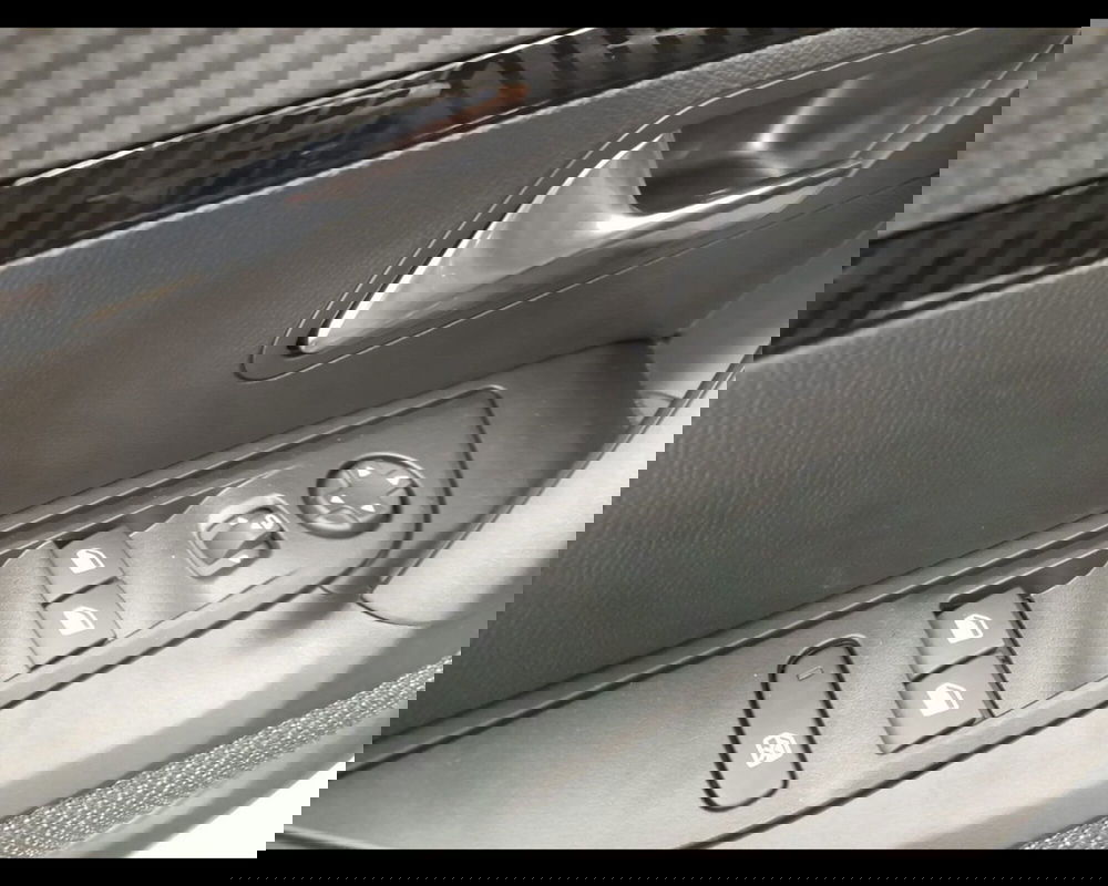 Peugeot 2008 nuova a Alessandria (13)