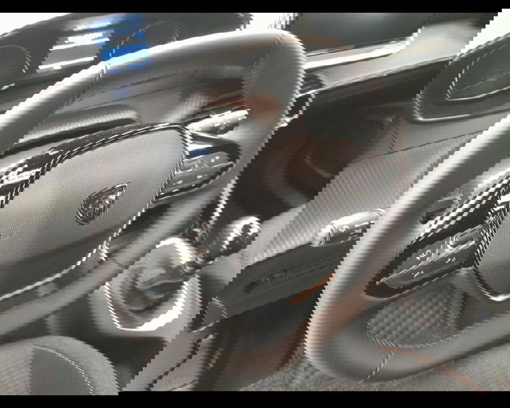 Peugeot 2008 nuova a Alessandria (8)