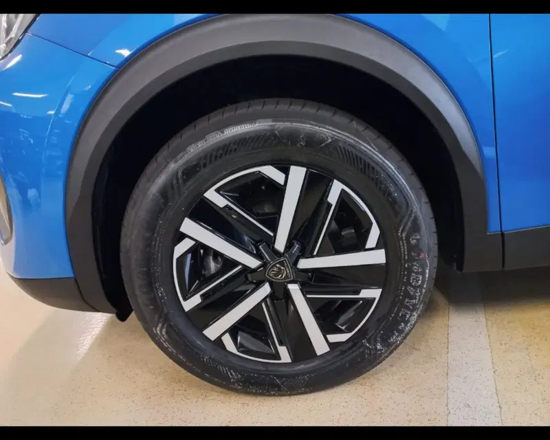 Peugeot 2008 nuova a Alessandria (12)