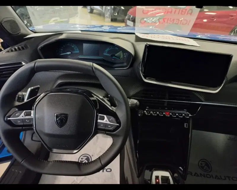 Peugeot 2008 nuova a Alessandria (8)