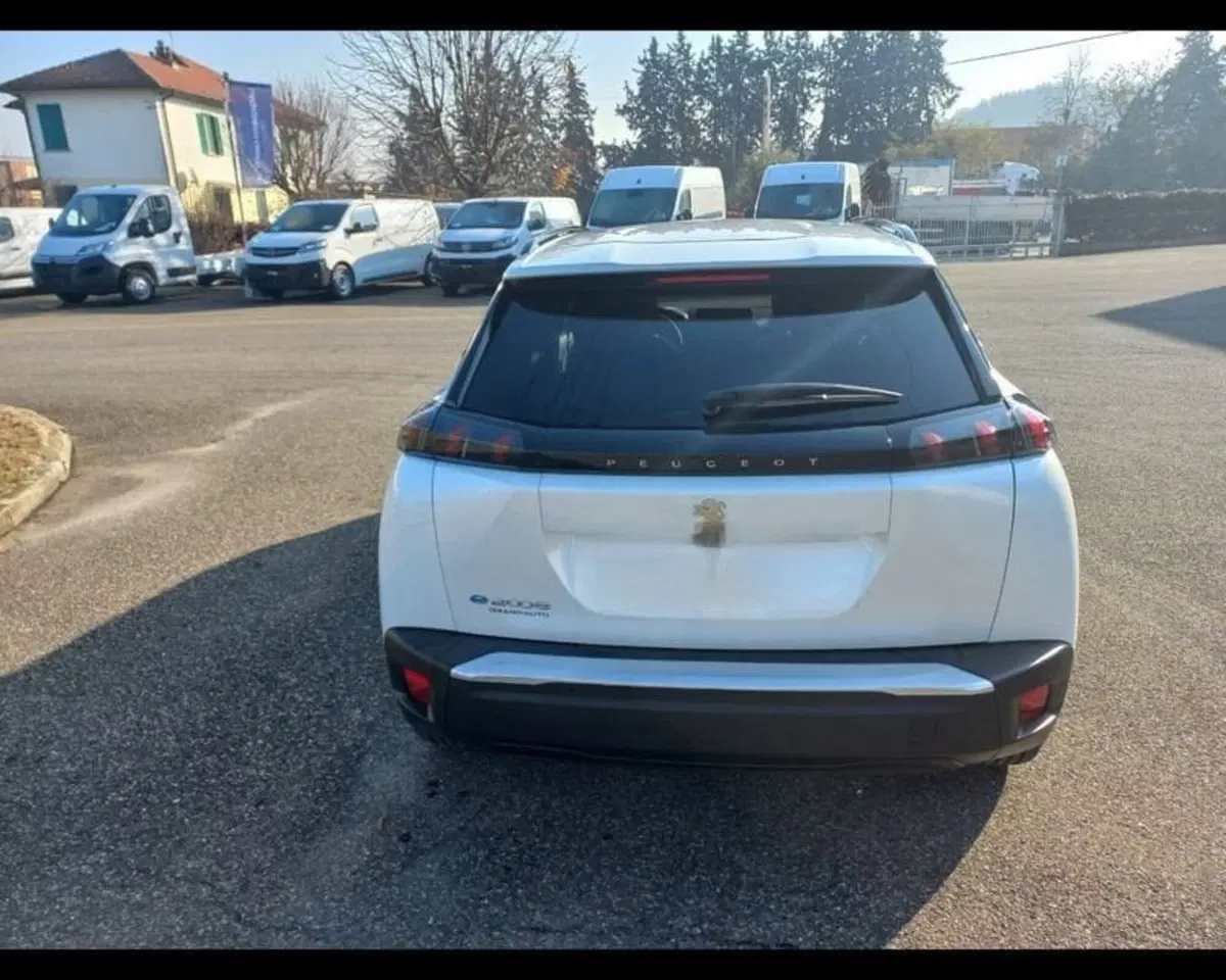 Peugeot 2008 nuova a Alessandria (4)