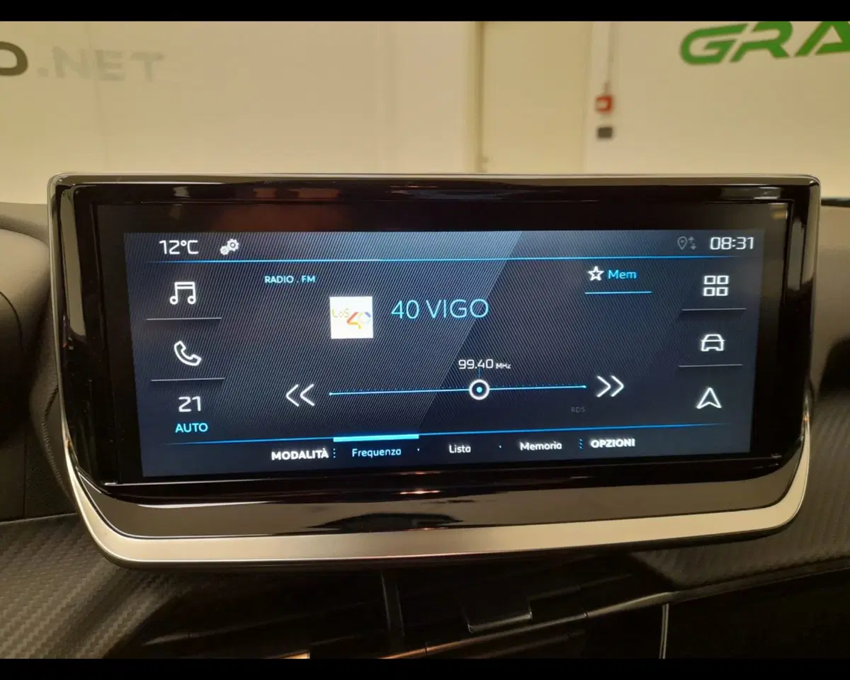 Peugeot 2008 nuova a Alessandria (11)