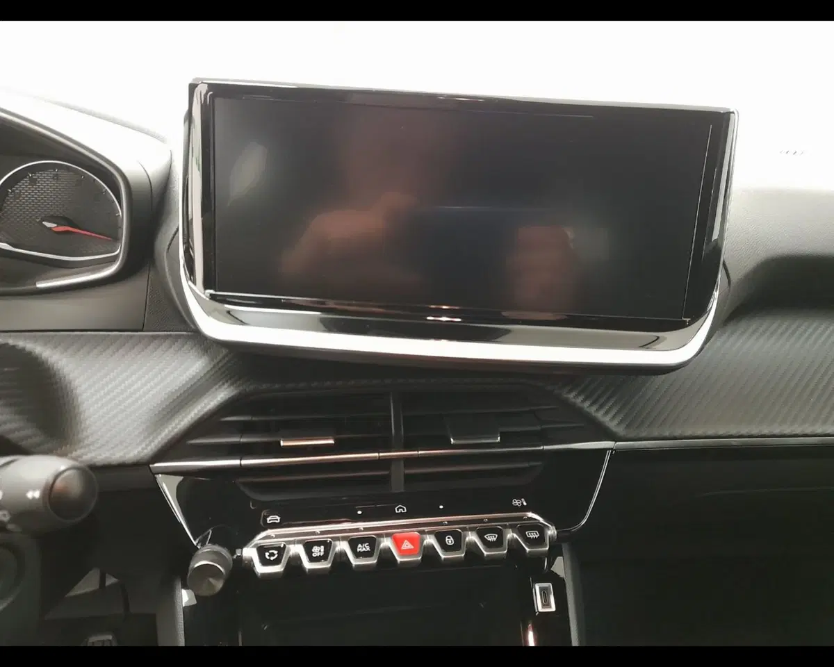 Peugeot 2008 nuova a Alessandria (13)