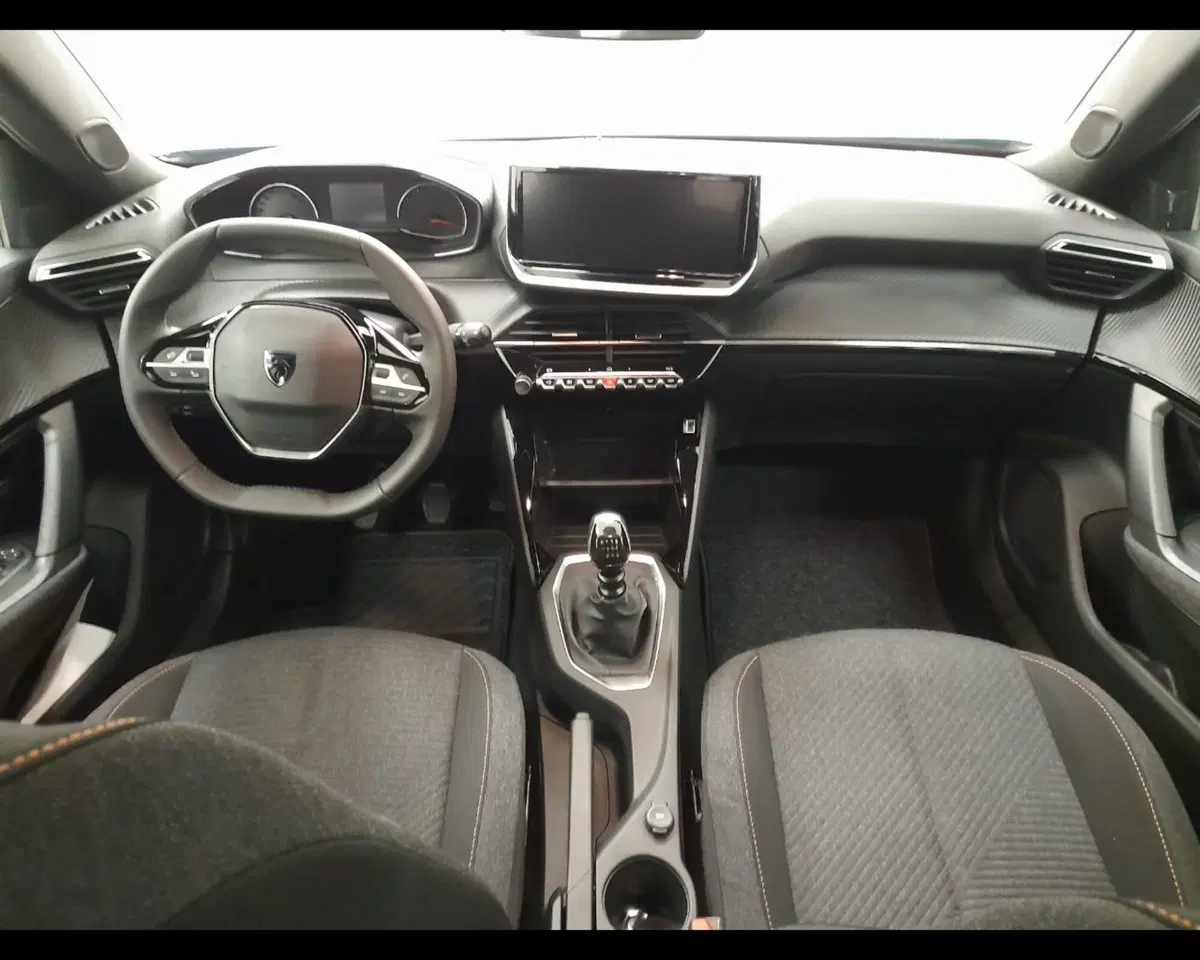 Peugeot 2008 nuova a Alessandria (9)