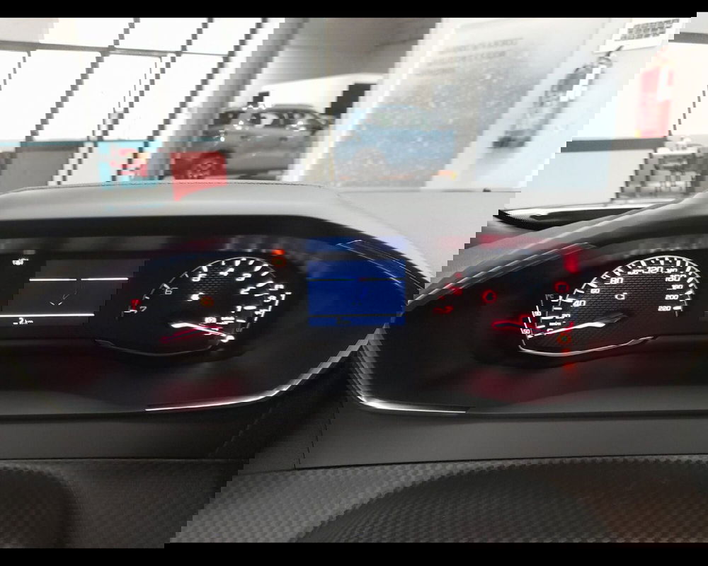 Peugeot 2008 nuova a Alessandria (11)