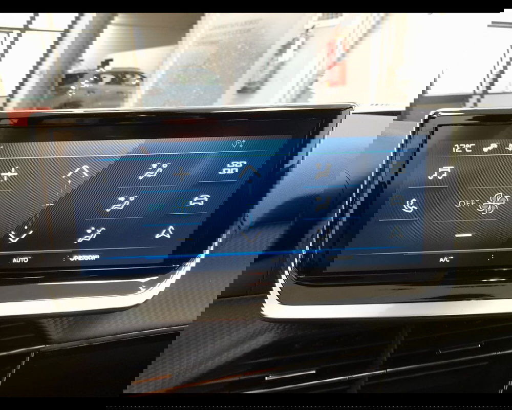 Peugeot 2008 nuova a Alessandria (9)