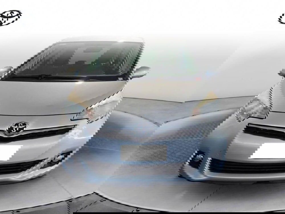 Toyota Verso-S usata a Torino (2)