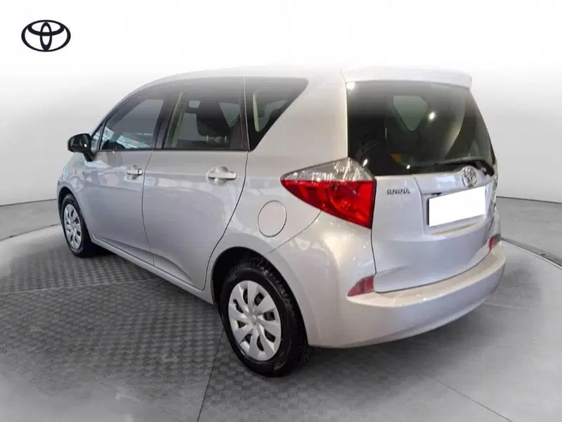 Toyota Verso-S usata a Torino (6)