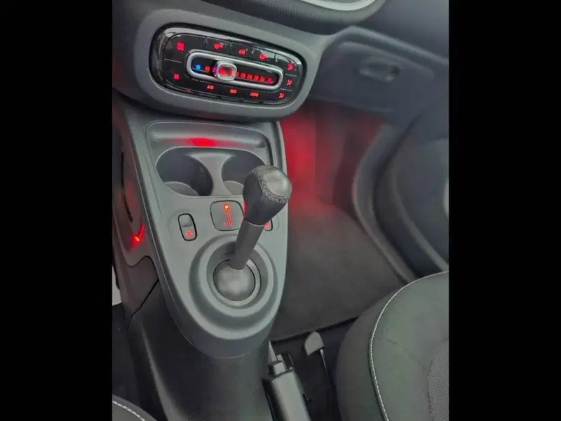smart Fortwo Cabrio usata a Torino (9)